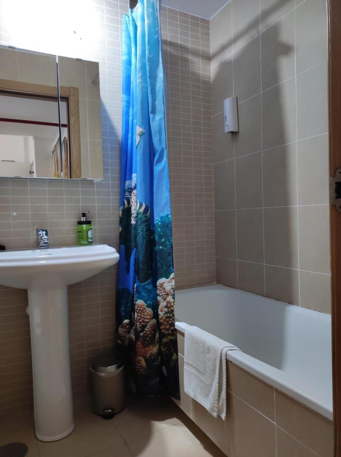 Chalet Bajo Con Jardin, Patio, Cenador Y Barbacoa. Viveda Εξωτερικό φωτογραφία