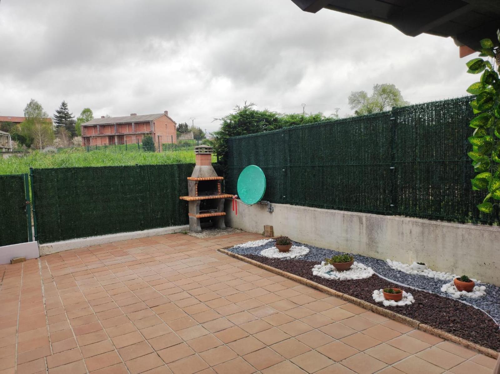 Chalet Bajo Con Jardin, Patio, Cenador Y Barbacoa. Viveda Εξωτερικό φωτογραφία
