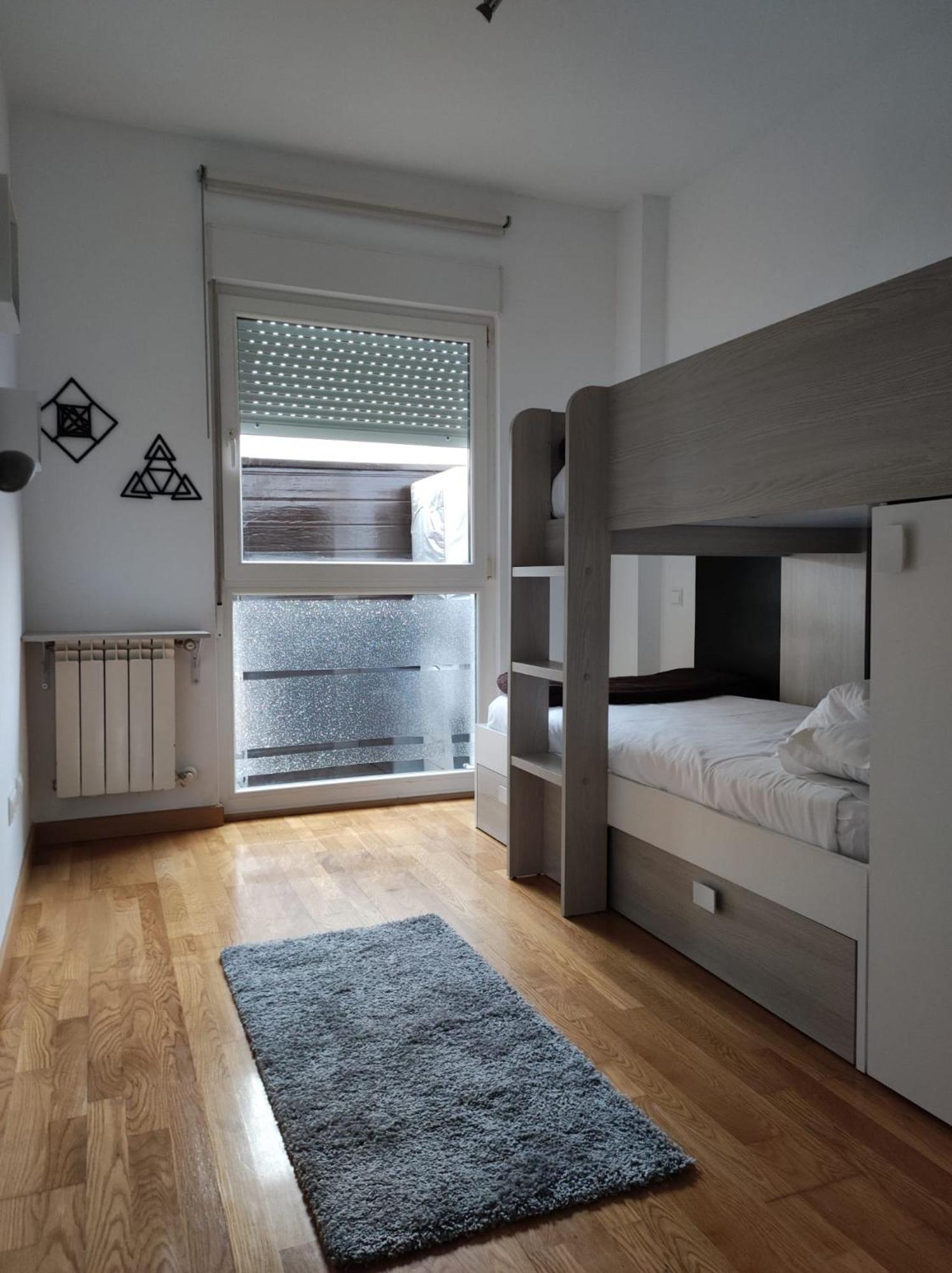 Chalet Bajo Con Jardin, Patio, Cenador Y Barbacoa. Viveda Εξωτερικό φωτογραφία